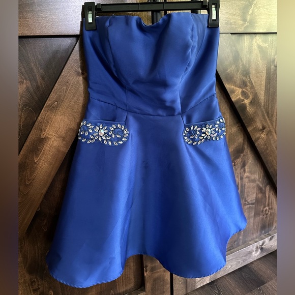 B Darlin Dresses & Skirts - Strapless Short Blue Formal Dress